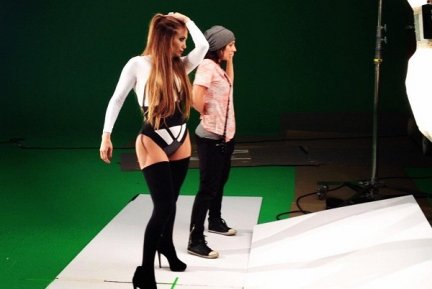 Justin Bieber/Mariah Carey & Will.I.Am/Jennifer Lopez/Mick Jagger: in arrivo i nuovi video di “All I Want For Christmas” e “T. H. E. (The Hardest Ever)”
