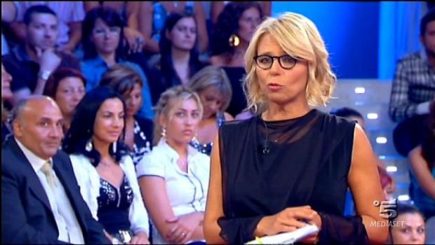 C’è Posta per Te, quinta puntata con Lavezzi e Belen Rodriguez