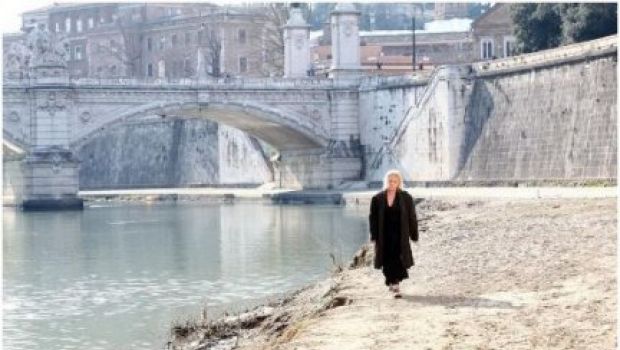 La donna che ritorna, la fiction con Virna Lisi da stasera su Raiuno