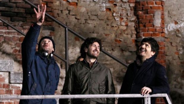 La peggior settimana della mia vita – la locandina e le foto della commedia con Fabio De Luigi