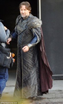 Superman – Man of Steel: foto di Russell Crowe nei panni di Jor-El