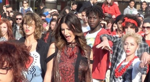 Laura Pausini Flash Mob Milano