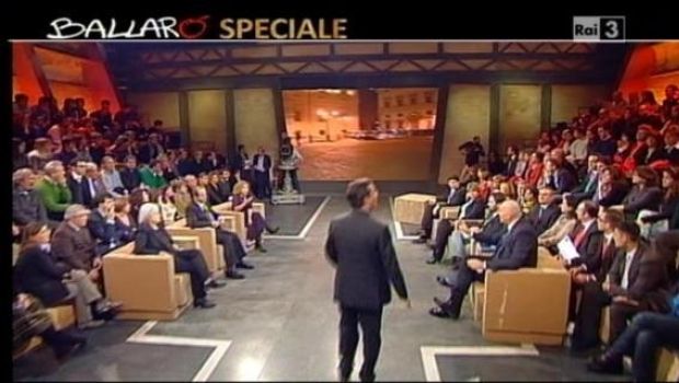 Ascolti Tv sabato 12 novembre 2011: Ballarò a 4,850 mln (20.19%), C’è Posta per Te 4,620 (21.67%) e Ti lascio una canzone 3,746 (15.90%)