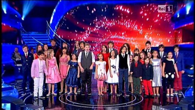 Ascolti Tv sabato 26 novembre 2011: Ti lascio una canzone 5,104 mln (21.61%), Posta Prioritaria 3,528 (15.99%), Santa Clause è nei guai 2,739 (10.39%)