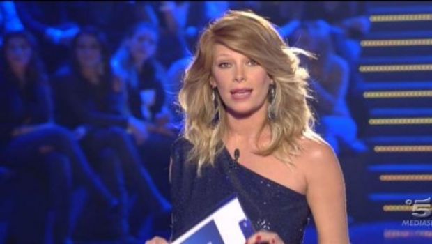 Grande Fratello 12: sesta puntata 28 novembre 2011. Danilo resta nella casa, Valeria eliminata. Mirko non svela il suo segreto. Nominati Vito e Sofia