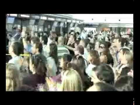 Trailer Tutti giÃ¹ per aria (ITA)