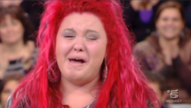 Amici diventa una rehab per Alessia Di Francesco. Riammessa contro ogni regolamento