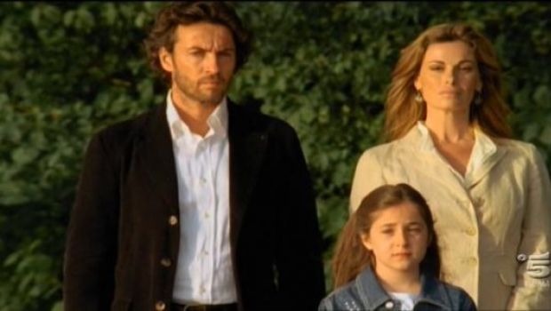 Ascolti Tv mercoledì 28 dicembre 2011: I cerchi nell’acqua chiude a 4,745 mln (18.46%), Mettiamoci all’Opera a 3,487 (14.28%) e Colorado Remix a 2,587 (11.26%)