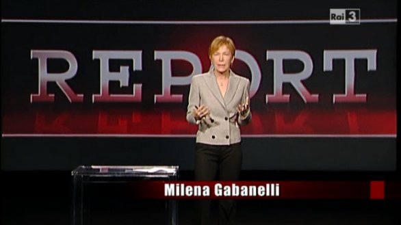 Ascolti Tv domenica 11 dicembre 2011: Report 4,501 (18.23%), Tutti pazzi per amore 3 (4,351 mln 15.03% e 4,333 19.09%), Distretto di Polizia 11 3,093 (10.92%)