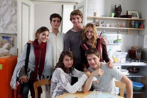 Ascolti Tv domenica 4 dicembre 2011: Tutti pazzi per amore 3 (4,632 mln 16.20% e 4,338 20.14%), Distretto di Polizia 11 3,538 (12.28%) e Hawaii Five-0 3,111 (10.78%)