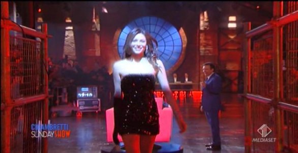 Catrinel Marlon – La sexy fotografa del Chiambretti Sunday Show