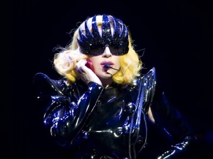 Lady Gaga aprirà e chiuderà i Grammy Awards 2012? Intanto arrivano i Coldplay con Rihanna