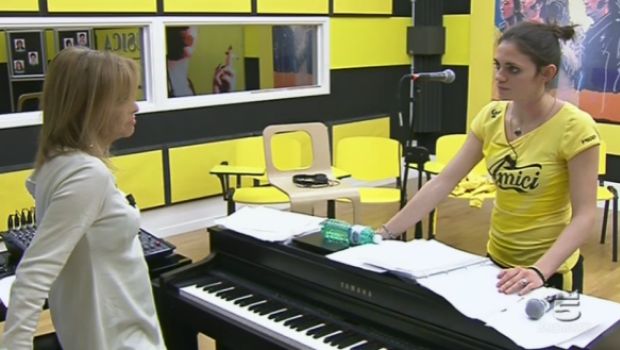 Amici 11, Pamela passa a Grazia Di Michele. E’ la prima lesbica dichiarata del talent?