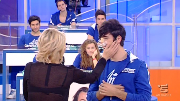 Amici 11, Giuseppe Giofrè torna con il naso fratturato