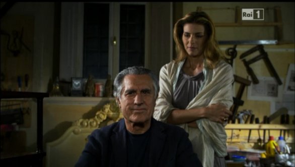 Ascolti Tv lunedì 6 febbraio 2012. Il restauratore chiude a 6,937 mln (24.30%), Grande Fratello 4,219 (17.86%) e CSI NY 2,546 (8.40%)