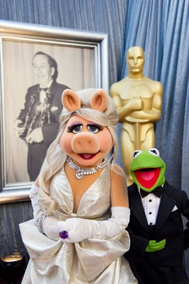Miss Piggy e Kermit la rana sul Red Carpet degli Academy Awards 2012
