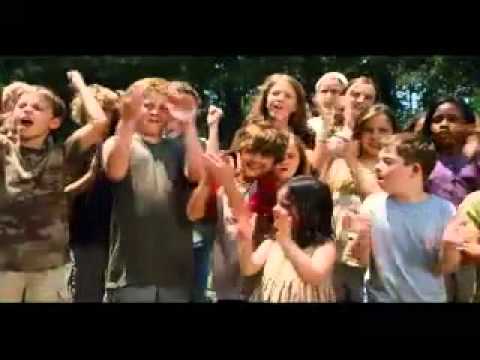 THE THREE STOOGES – Intl Trailer