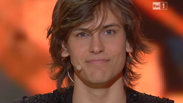 Ballando con le stelle 2012 – Andres Gil e Anastasia Kuzmina al mercato