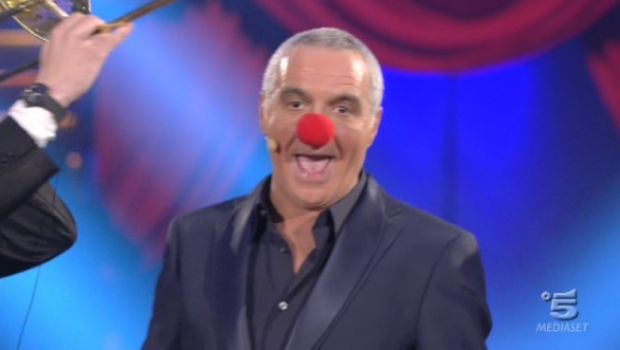 Giorgio Panariello non è mai esistito. Testi disastrosi e un vero spreco per Mediaset, negata per il grande show