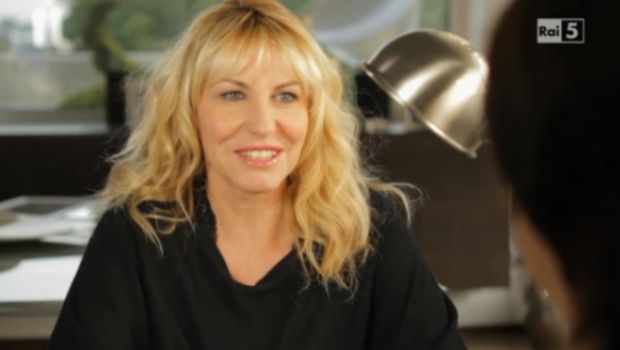 Antonella Clerici Wanted: simpatia con Mentana, “Gori non credeva nella cucina, poi ha prodotto la Parodi”, no da Zalone