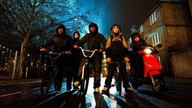 Attack the Block – Invasione aliena – locandina italiana, immagini, cast e note di regia