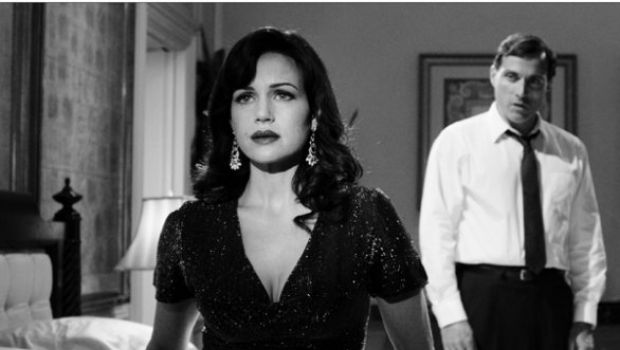 Hotel Noir – prima immagine del film con Carla Gugino