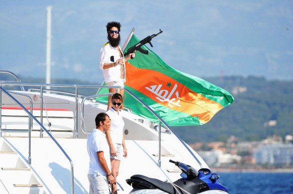 Cannes 2012 – un photocall decisamente singolare per The Dictator