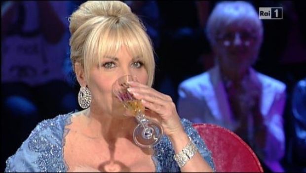 E’ stato solo un flirt?, terza puntata di sabato 05 maggio. Ospiti Rocco Siffredi, Peppino Di Capri e Marco Ferradini