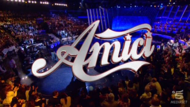 Ascolti tv sabato 5 maggio 2012 – Amici a 4,75 mln (22.21%), E’ stato solo un flirt a 4,24 mln (18.69%), Ulisse a 2,42 mln (10.37%)