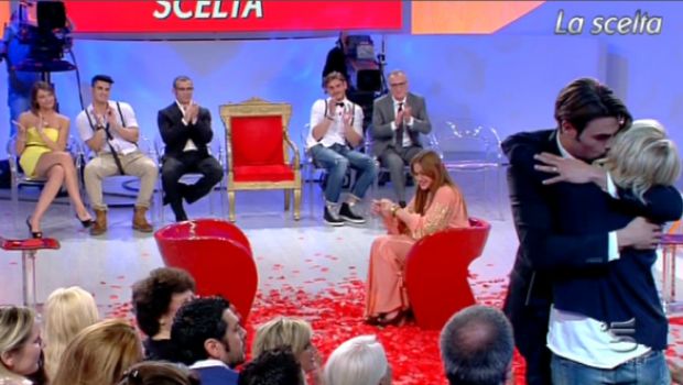 Francesco sceglie Teresanna. Ma a Uomini e donne Annalisa di Amici non c’entra (col) nulla