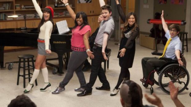 Glee, stasera su Fox Italia il finale della terza stagione. E Ryan Murphy promette: “Nella quarta torneranno tutti”