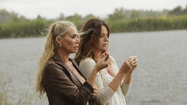 L’una e l’altra, stasera su Canale 5 il film-tv con Paola Perego