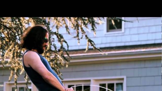 Quell’idiota di nostro fratello: il trailer italiano