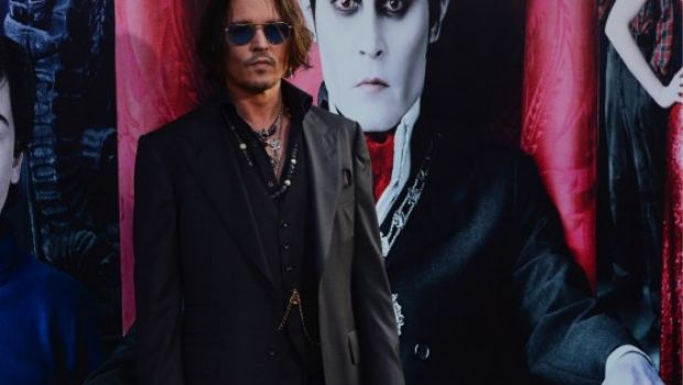 Dark Shadows: Johnny Depp, Tim Burton e il cast alla première di Hollywood