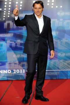 Alessio Vinci: “A Matrix io, non Sottile. Con Berlusconi ho fatto una caxxata, ma sarei lo stesso con Hitler. In vita mia ho votato solo mio padre. Vorrei altre puntate sul posto fisso noioso”