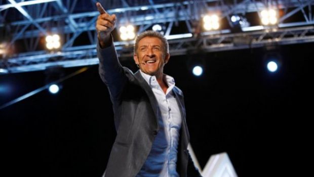 Striscia la notizia passa il testimone a Veline, da lunedì 11 giugno su Canale5