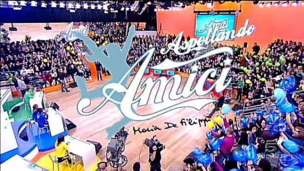 Amici 12, via a provini e vecchia formula (con la Tatangelo?)
