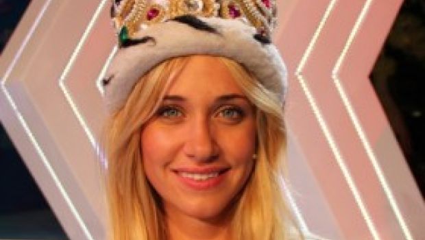 Veline 2012 – Lara Aprile vince(rà) la puntata del 26 giugno. Non passa un’Elena Morali “sfigurata”
