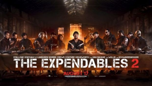 The Expendables 2 – I Mercenari 2: arriva l’Ultima Cena fatto poster