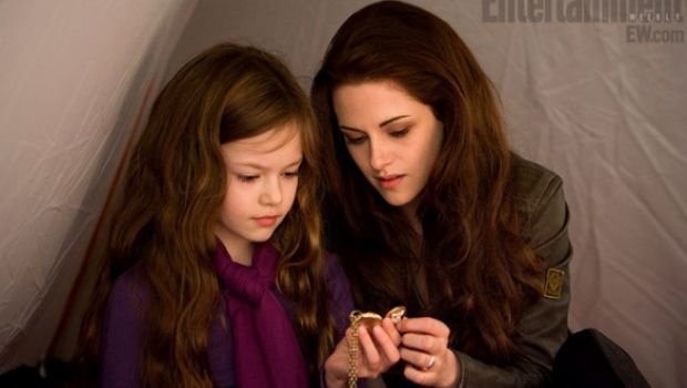 Twilight – Breaking Dawn Parte 2: nuova foto con Bella e Renesmee