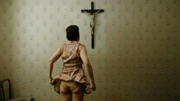 Venezia 2012 – Paradise: Faith: recensione in anteprima del film di Ulrich Seidl