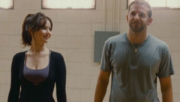 L’orlo argenteo delle nuvole: ecco Bradley Cooper e Jennifer Lawrence – nuove foto