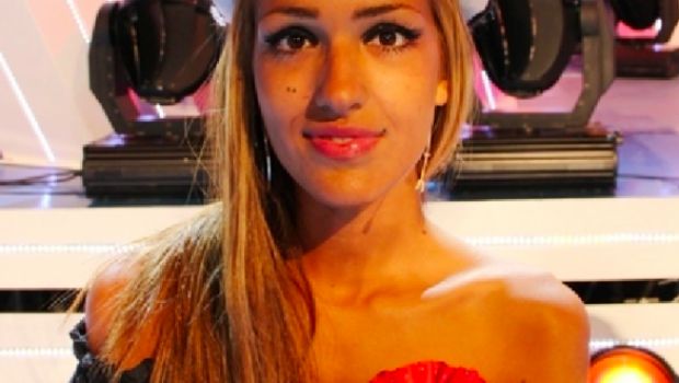 Veline 2012 – Rosa  Perrotta vince(rà) la puntata di giovedì 16 agosto