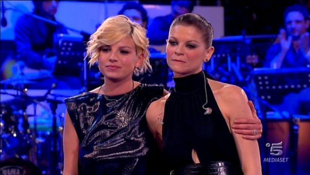 Il Concerto del Vincitore allargato a pochi Amici (intimi): Emma e Alessandra con Annalisa e Marco Carta