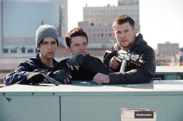 Red Dawn: prime foto per il remake di Alba Rossa