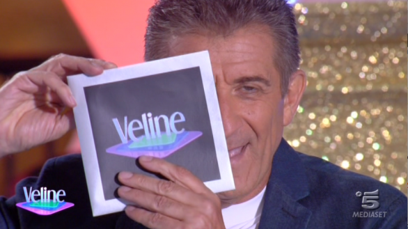Veline 2012 – Le foto della puntata di giovedì 16 agosto
