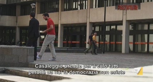 Piazzapulita su Beppe Grillo: bagarre in studio