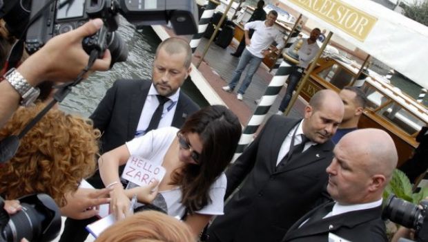 Venezia 2012 – Foto dal Festival: è arrivata al Lido Selena Gomez, scatenata Spring Breaker