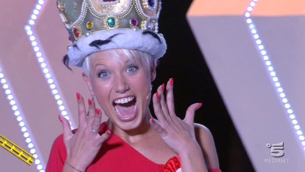 Veline 2012 – Chiara Lazzaro vince la semifinale del 13 settembre