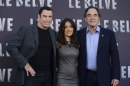 Le Belve: le immagini del photocall di Oliver Stone, Salma Hayek e John Travolta a Roma
